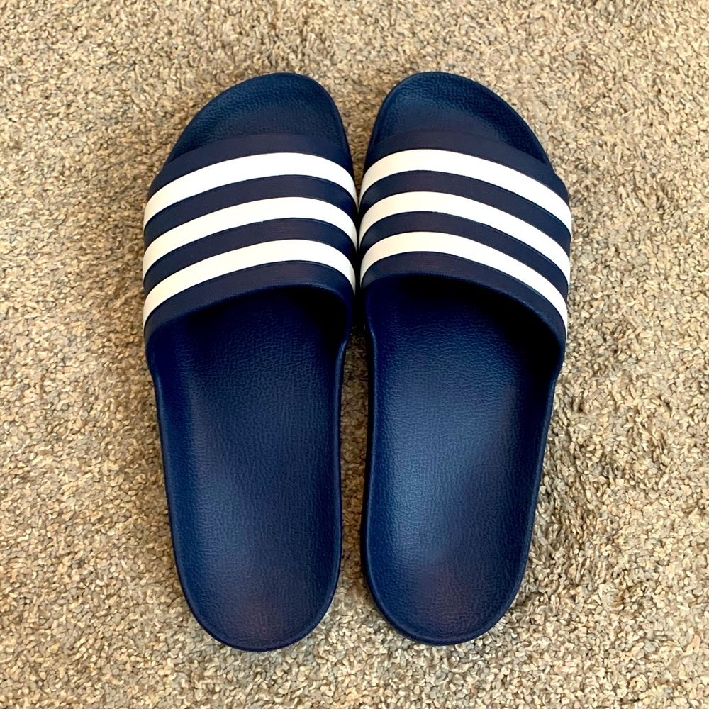 [NWOT] Mens Adidas slides